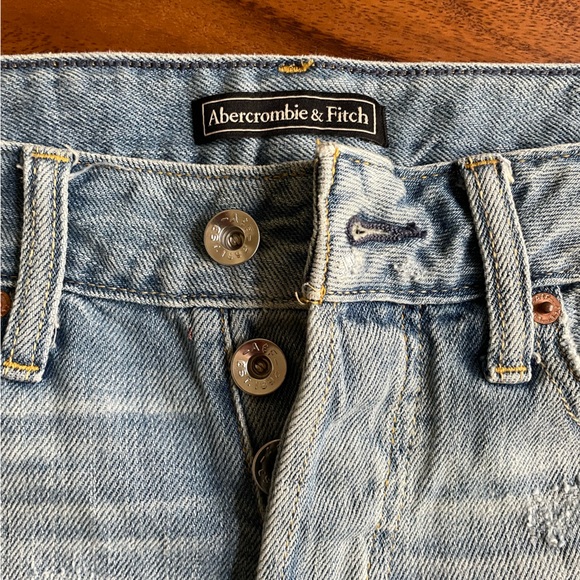 A&F Distressed Denim Shorts - Picture 3 of 4